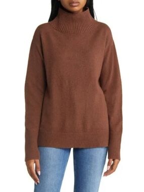 Caslon Cozy Funnel Neck Sweater Size Medium NWT